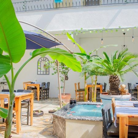 1989 Hotel Sebat Çeşme Εξωτερικό φωτογραφία