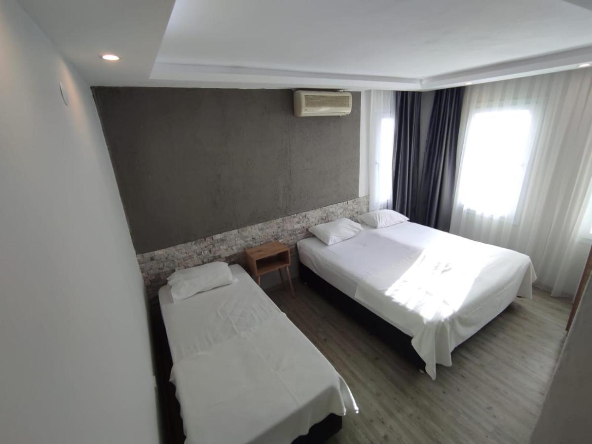 1989 Hotel Sebat Çeşme Εξωτερικό φωτογραφία