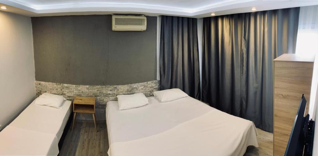 1989 Hotel Sebat Çeşme Εξωτερικό φωτογραφία