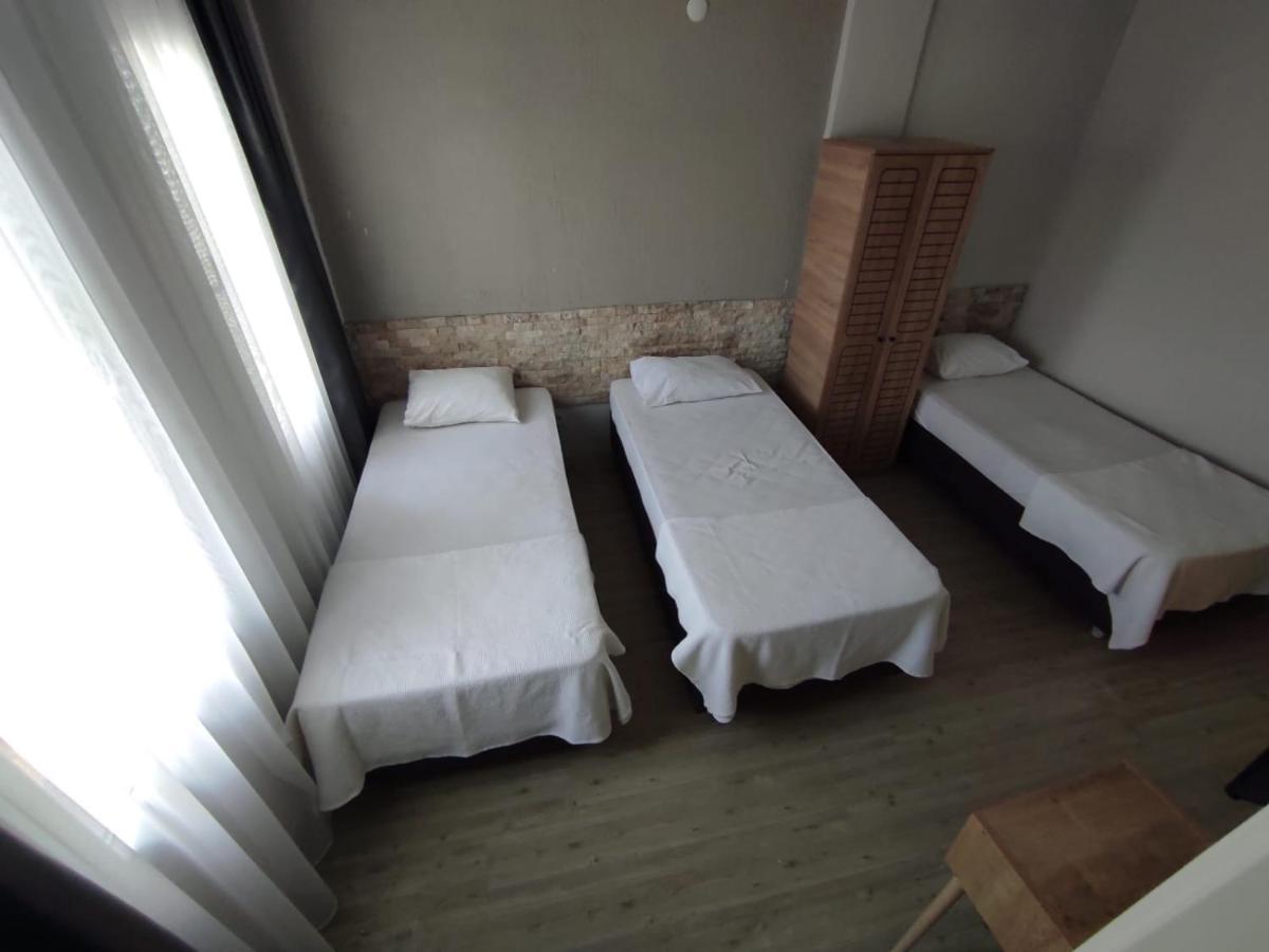 1989 Hotel Sebat Çeşme Εξωτερικό φωτογραφία