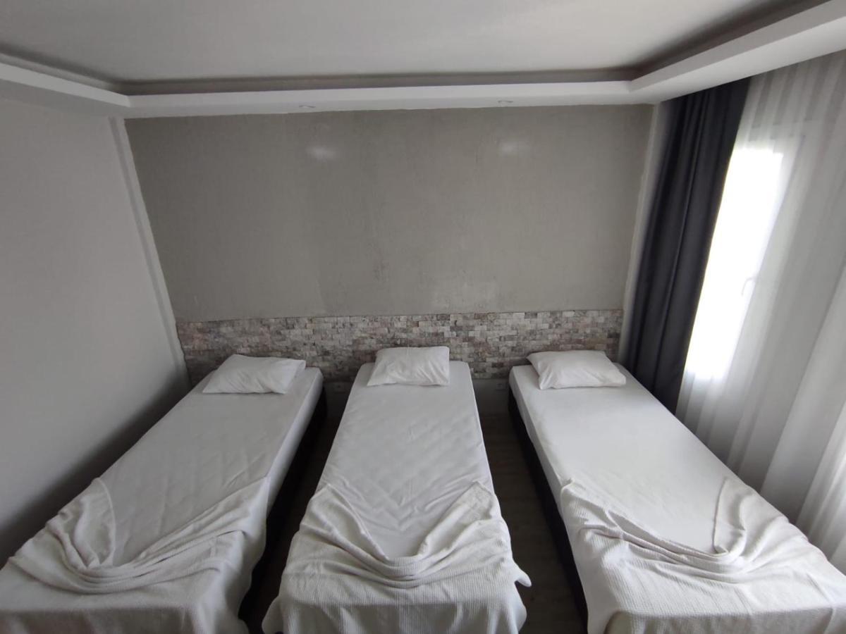 1989 Hotel Sebat Çeşme Εξωτερικό φωτογραφία