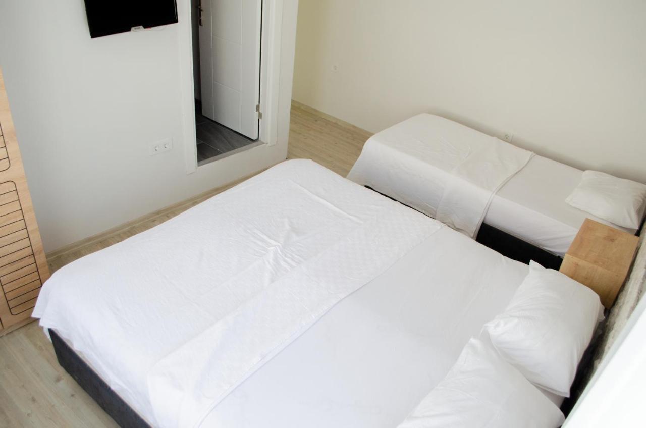 1989 Hotel Sebat Çeşme Εξωτερικό φωτογραφία